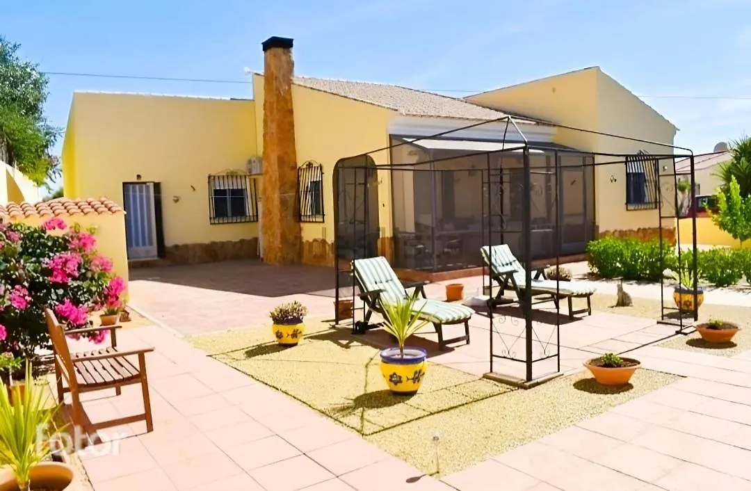 La Casa Montana Villa Urcal 0*,
